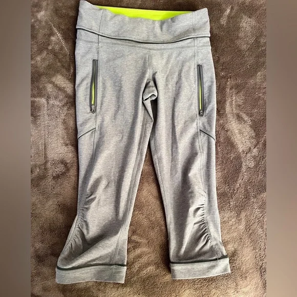 LULULEMON PASSION CROP CROPS II HEATHERED SLATE HSL LUXTREME 17” W6E01S SZ 4 - Picture 4 of 11